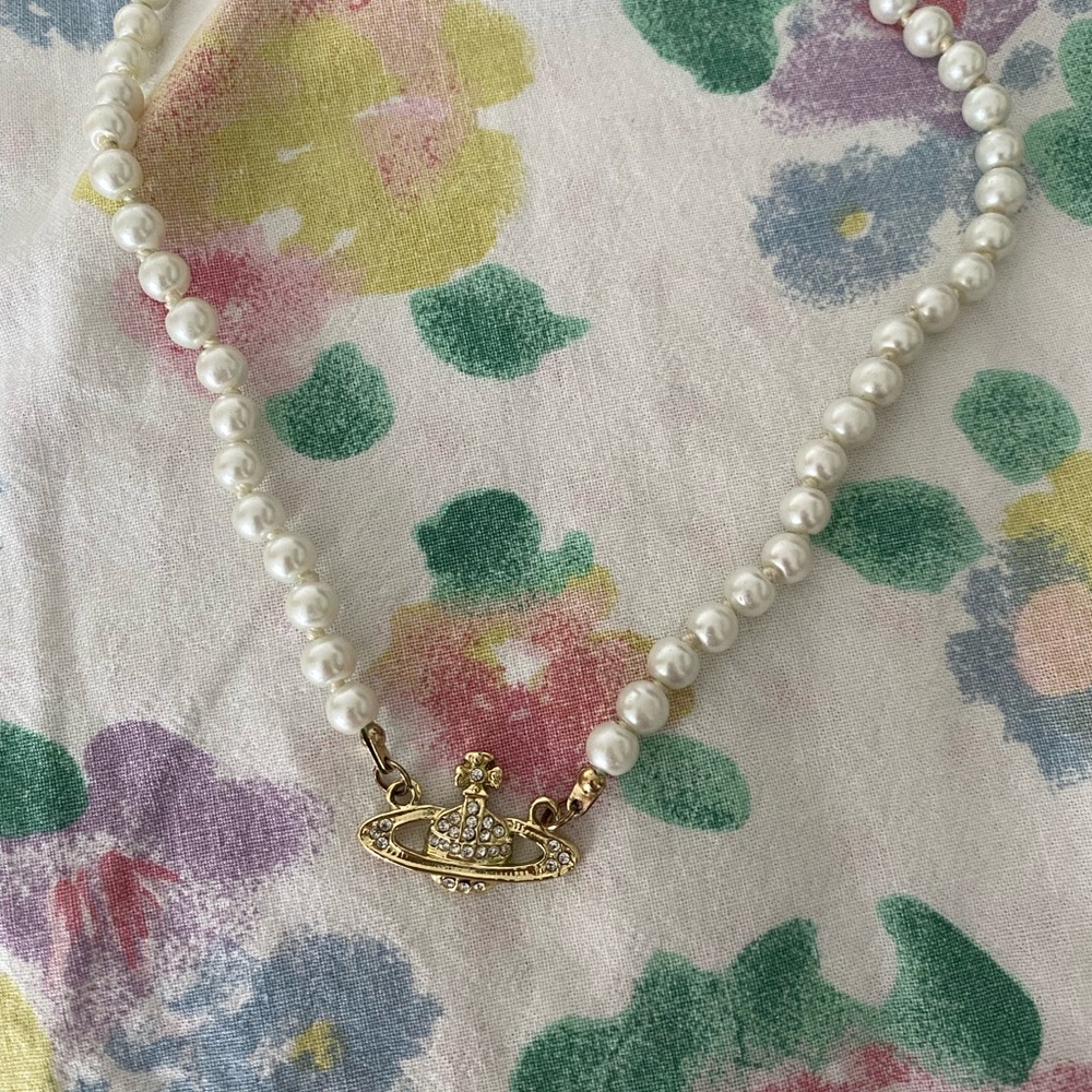 VIVIENNE WESTWOOD NECKLACE